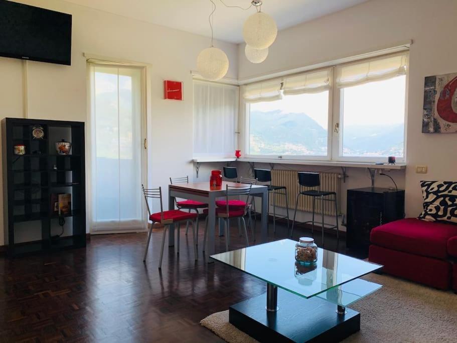 Look Giovane Per Una Casa Vista Lago Como Exteriör bild